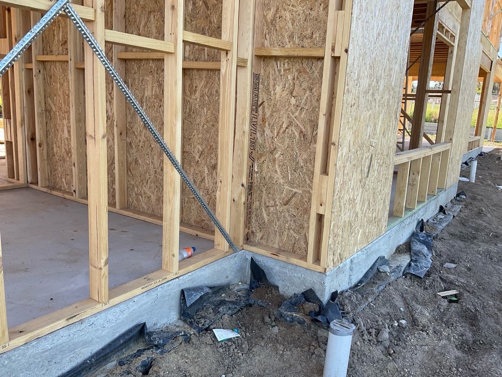 No physical termite barrier yet fitted beneath the outside walls, Officer
