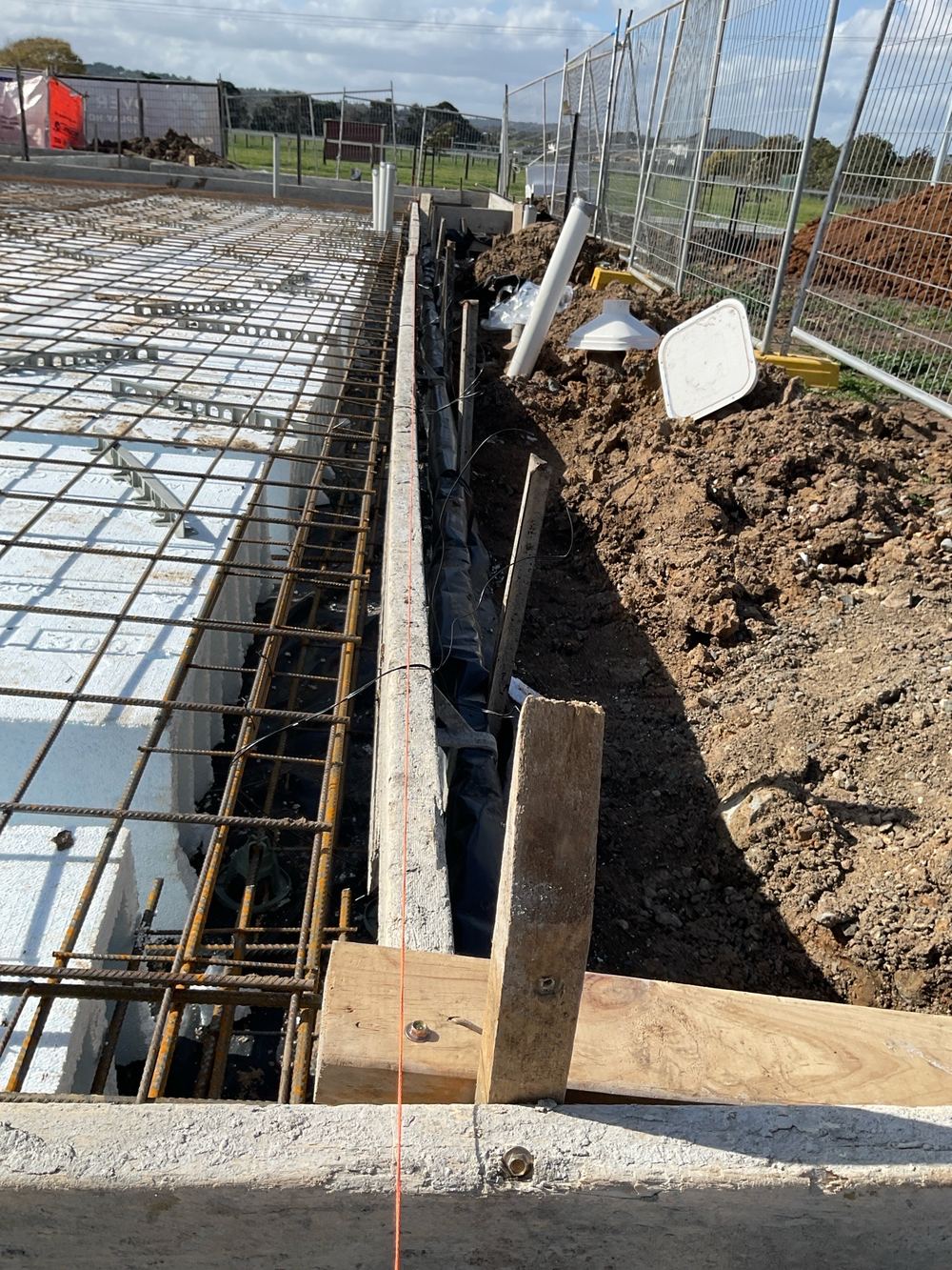 Formwork boards bowed, which would leave the slab edge out of line, Officer